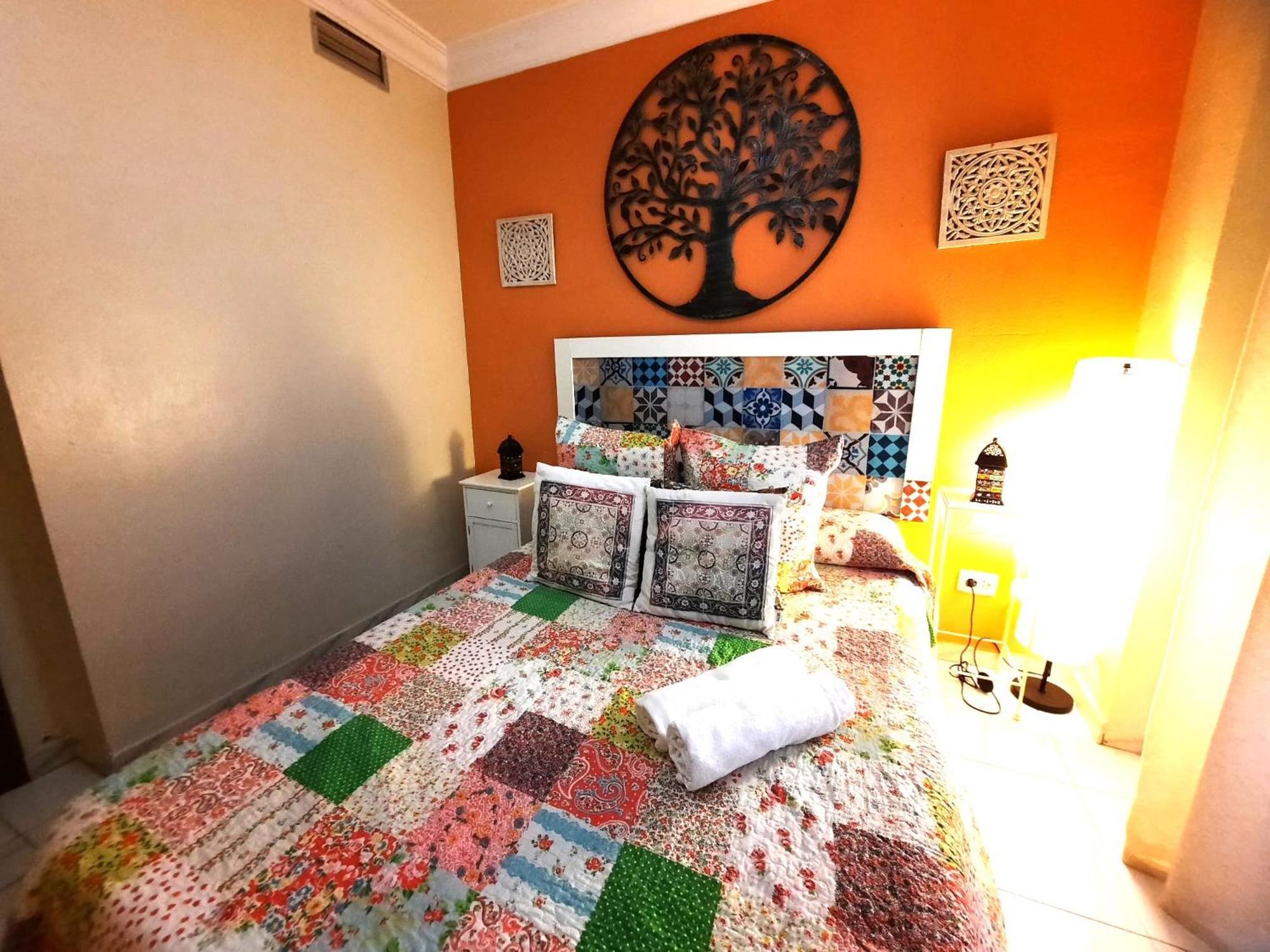 Budget And Cute Rooms With Balcony Sevilla Center Экстерьер фото